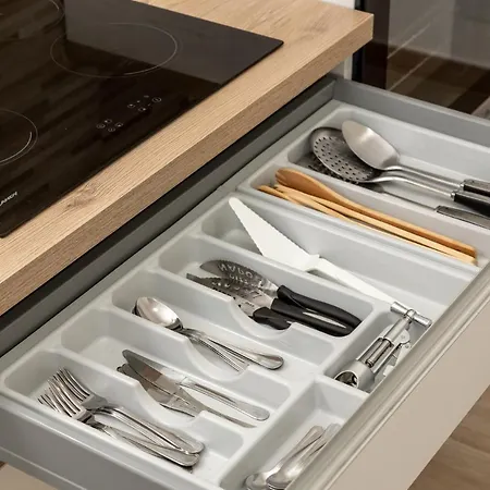 - New With Netflix & Free Parking * La Spezia